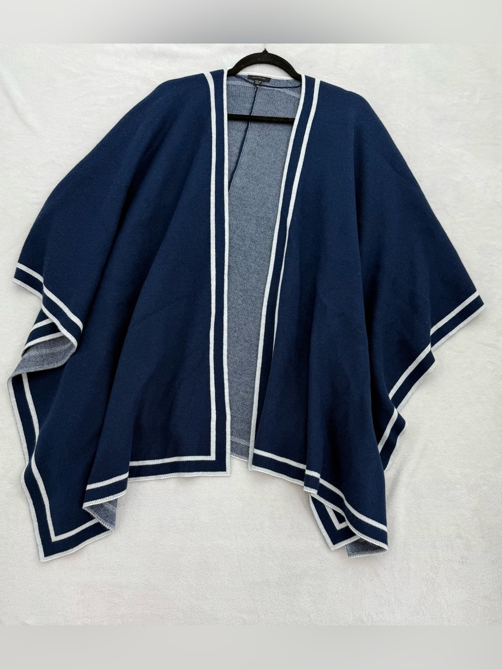 Ann Taylor Navy Blue Poncho One Size White Trim Knit Sweater Cape Women’s